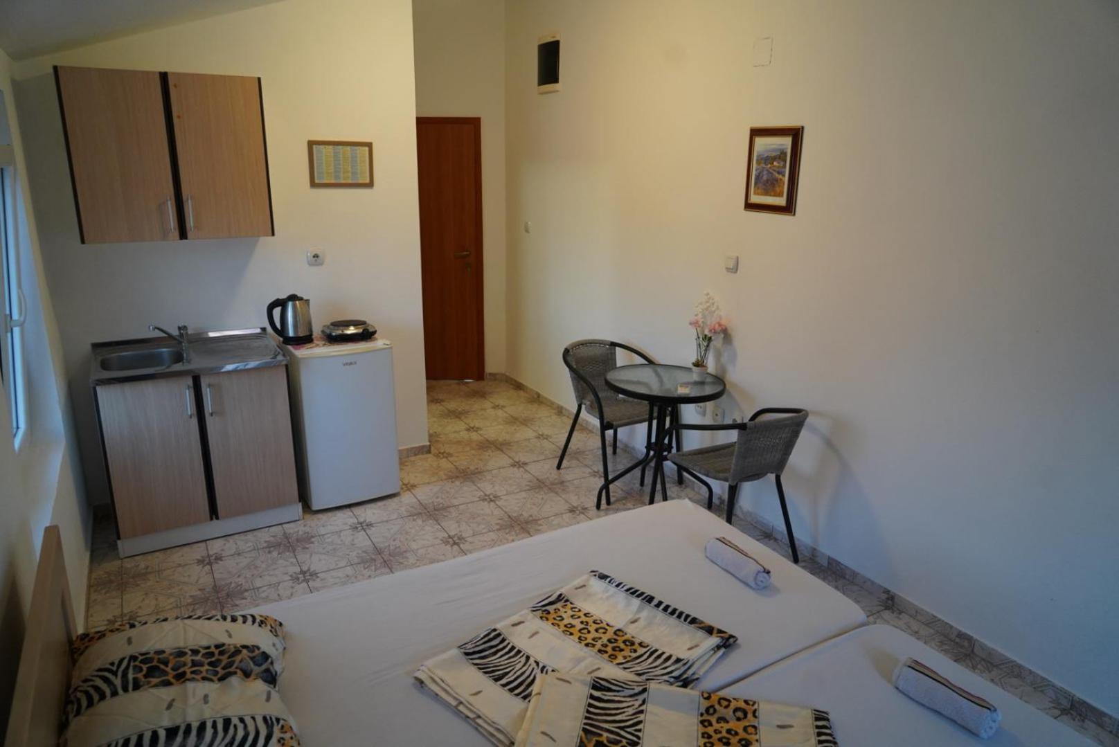 Apartments Safija Dobra Voda Bagian luar foto