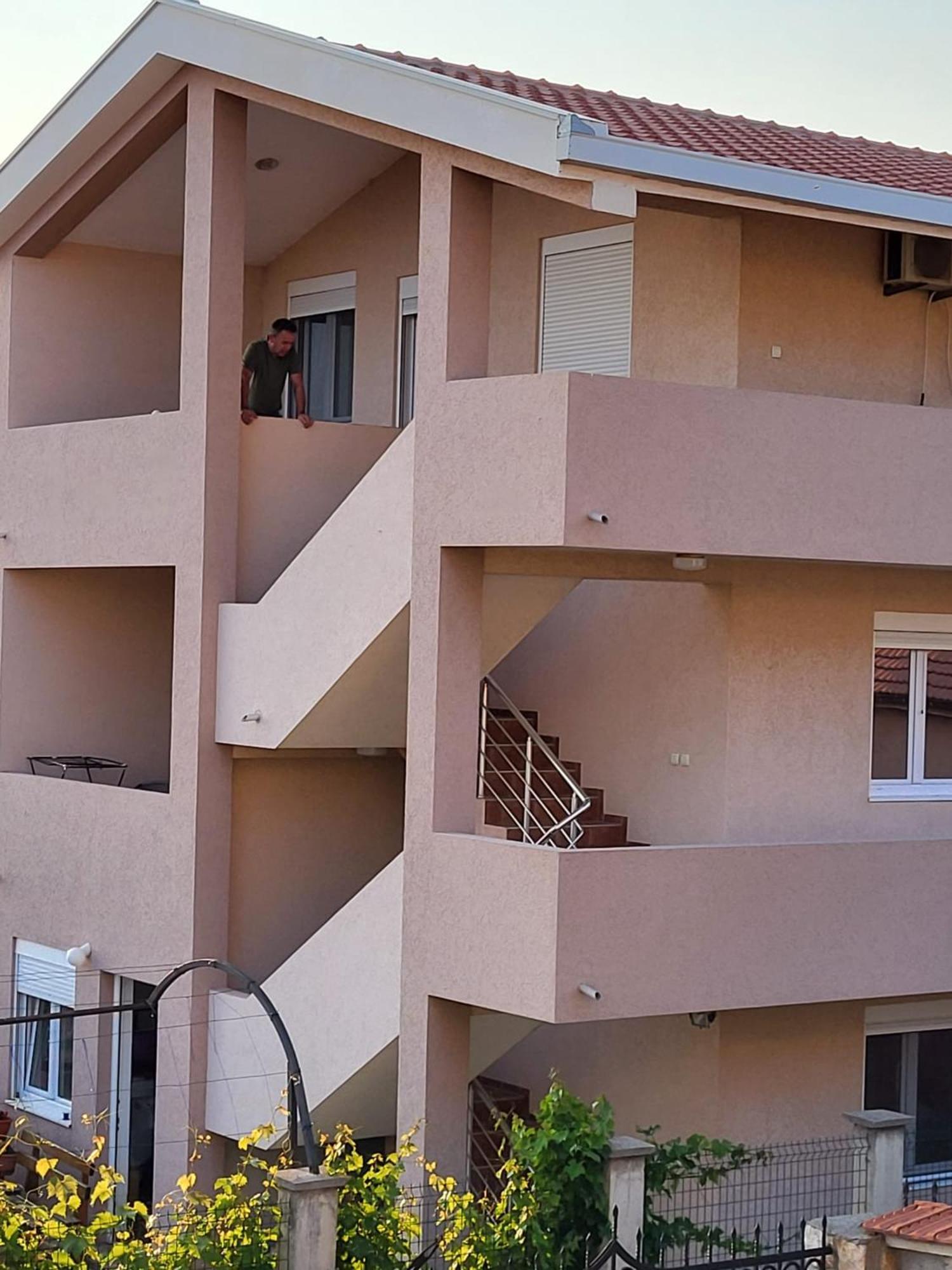 Apartments Safija Dobra Voda Bagian luar foto